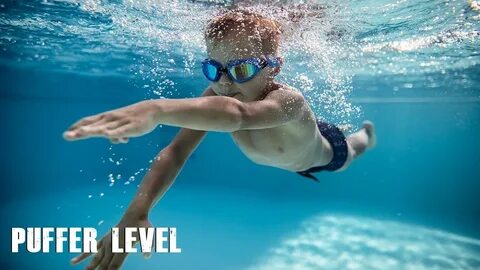 Imagines swimming