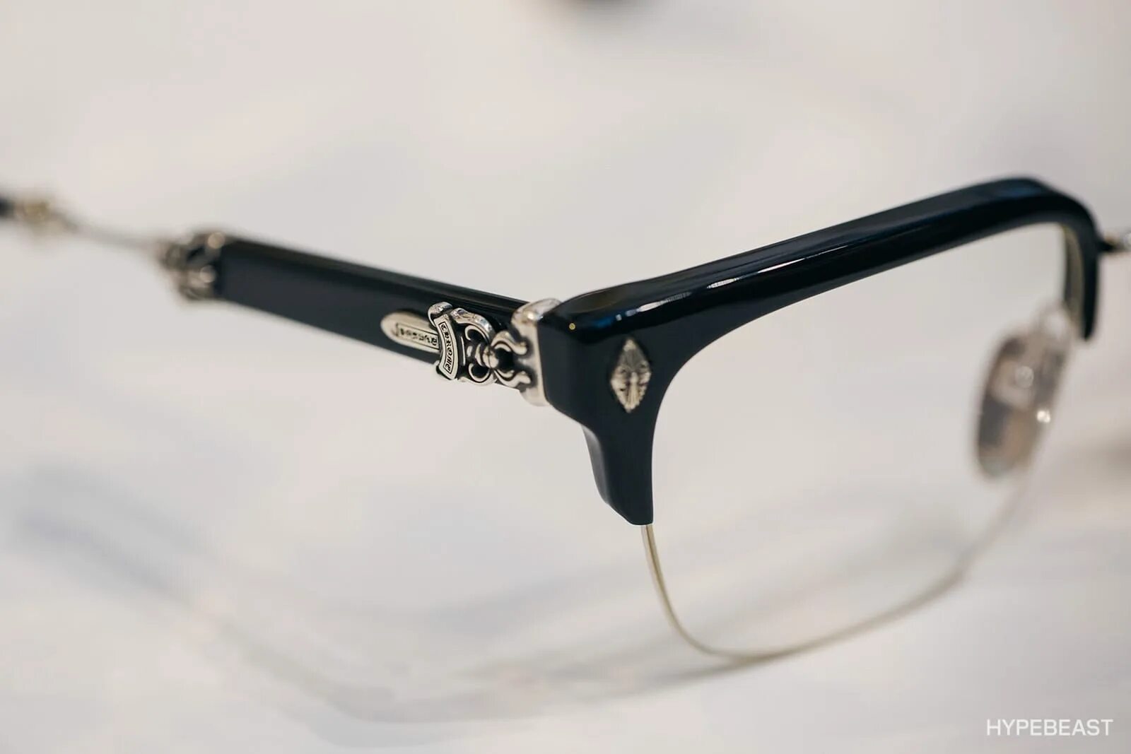 Очки хром хард. Хром харт. Солнцезащитные очки chrome hearts hummer. Хром харт. Chrome hearts очки 2021.