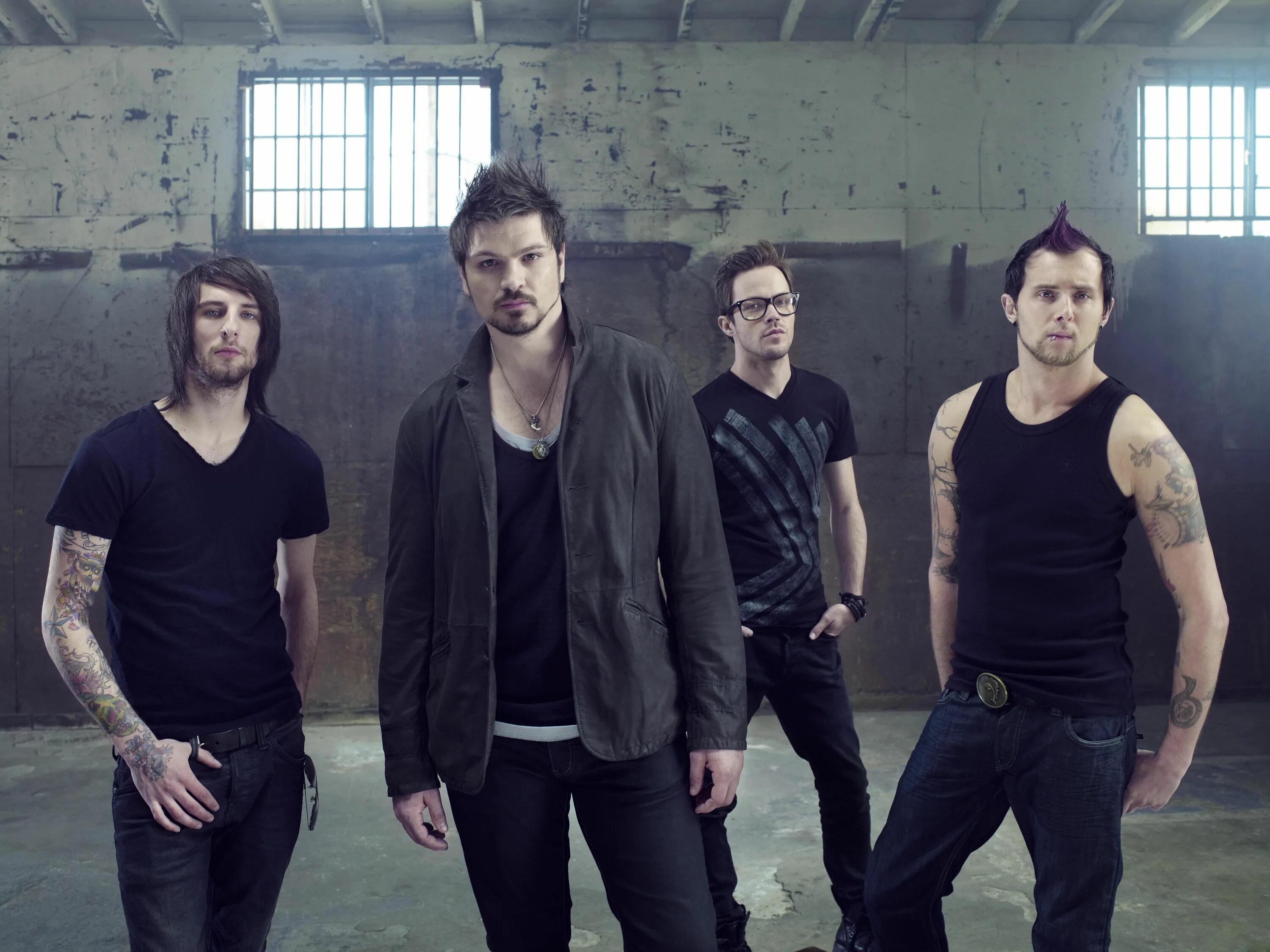 Drifting adelitas. Группа Adelitas way. Группа Adelitas way 2020. Adelitas way солист. Adelitas way Drifting.