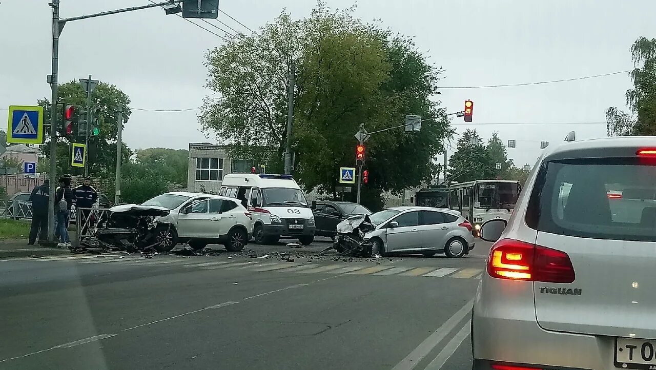 Рыбинск мост. Автоновости рыбинск водитель. Чп дтп рыбинск подслушано. Подслушано в рыбинске происшествия. Чп дтп рыбинск подслушано.