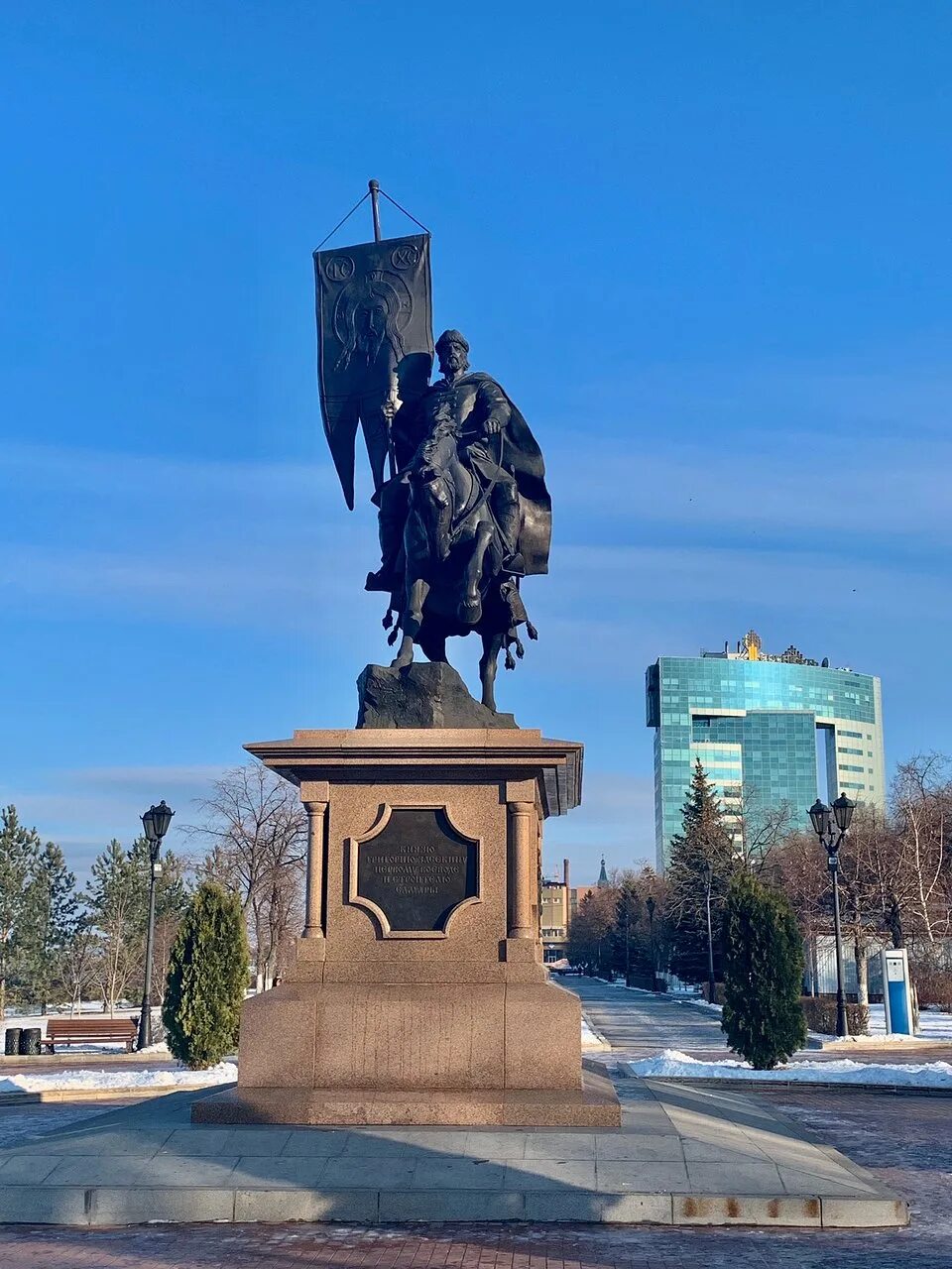 Самара ул засекина. Памятник князю засекину в самаре. самара памятник засекину на набережной. самара памятник князю григорию засекину.