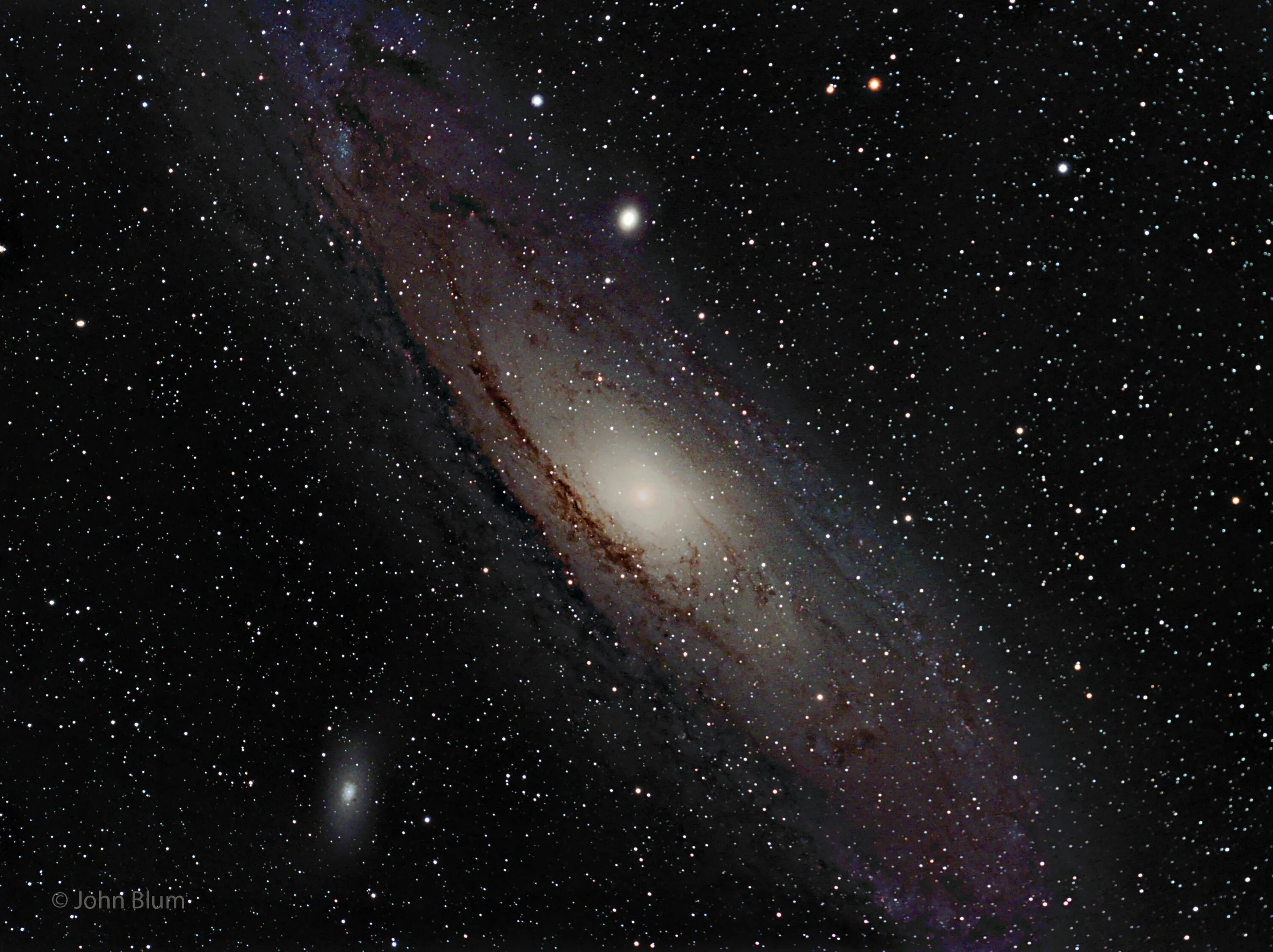 31 созвездие. Туманность Андромеды m31. Туманность Андромеды Галактика Хаббл. Галактика Андромеды m31. Туманность Андромеды Созвездие.