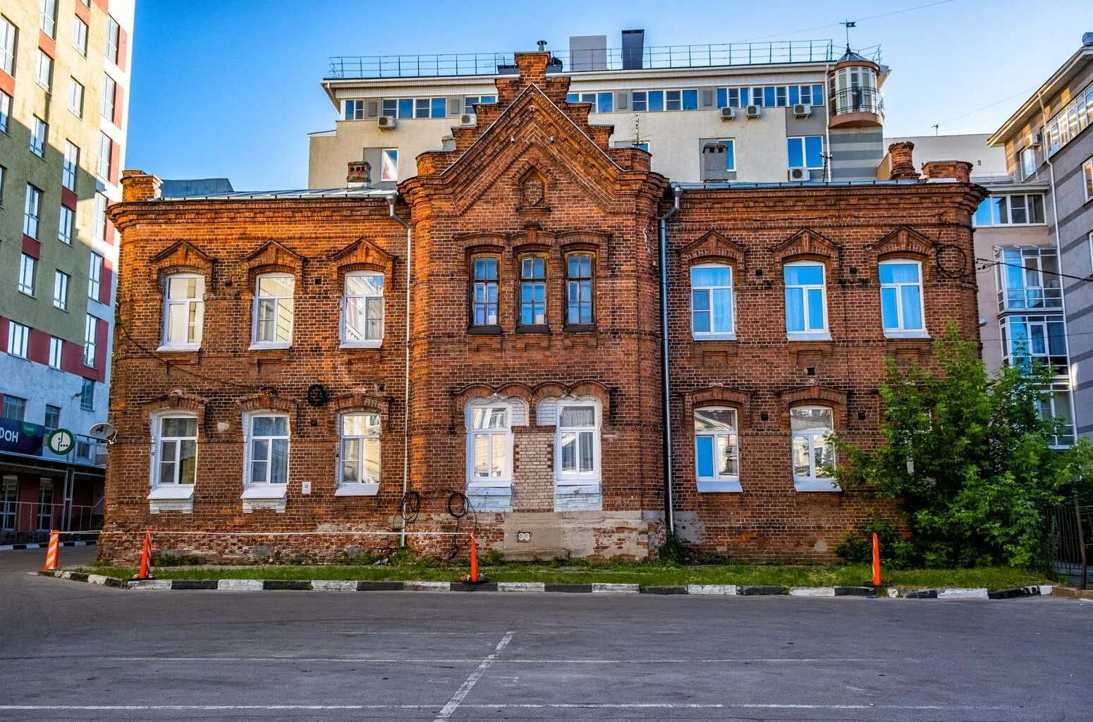 Дом п нижний новгород. Арестный дом нижний новгород. большая печерская нижний новгород. арестный дом чебоксары.