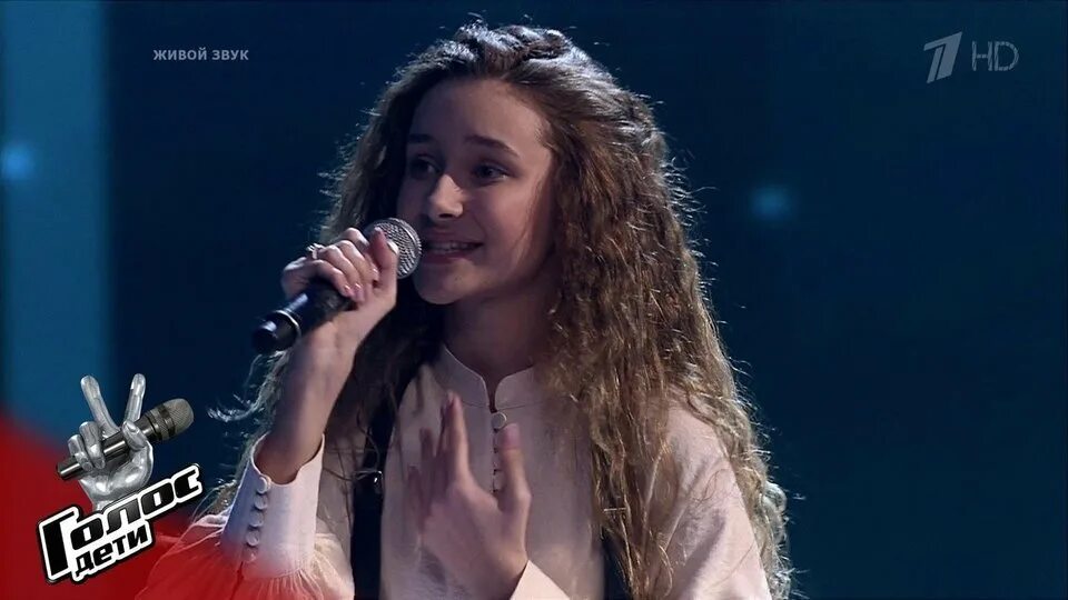 Песня исполнение марии. Песня исполнение марии. Мария форез. Поет мария амамич. Еврейские песни.