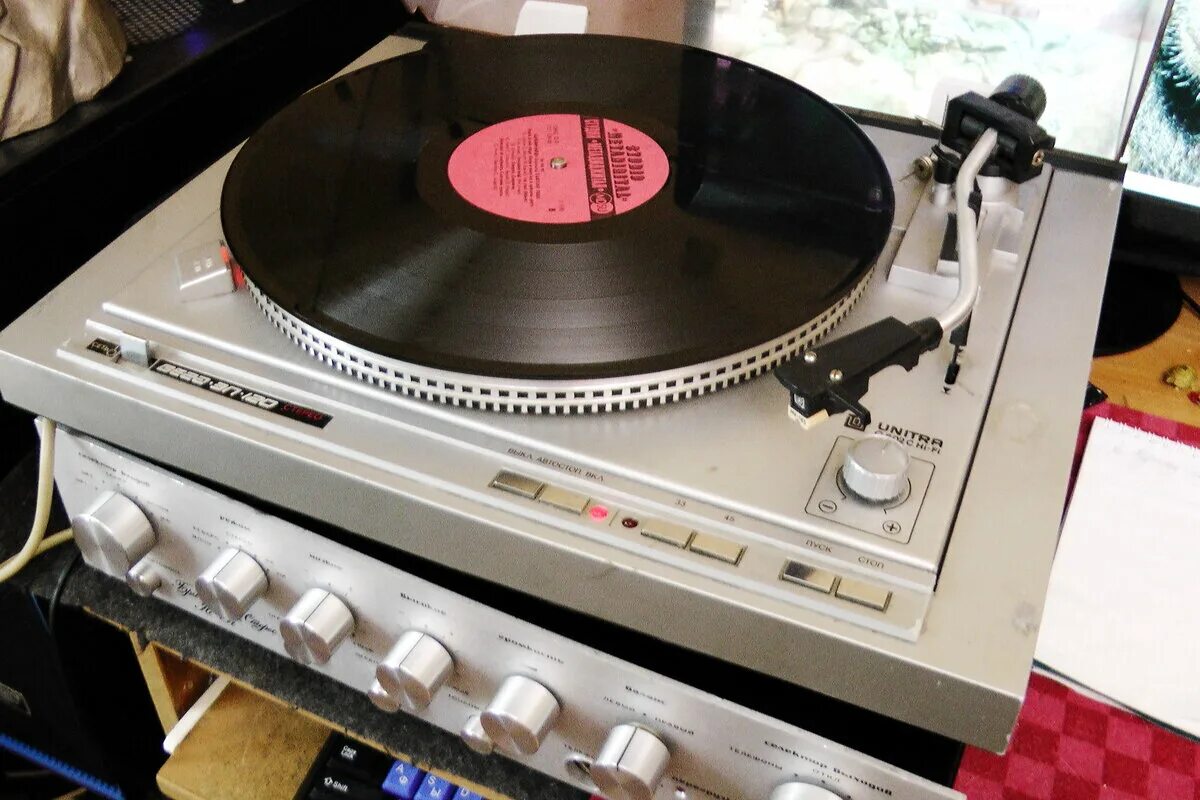 Mpeg4 vegas. Mp4 vega. Vega музыка. Vega 4. Street fighter 5 vega.