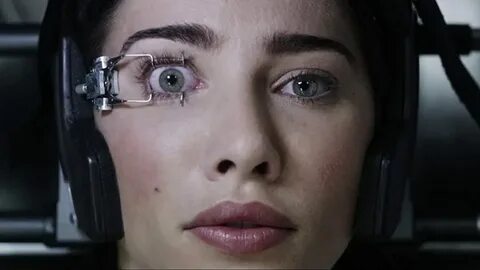 She open eyes