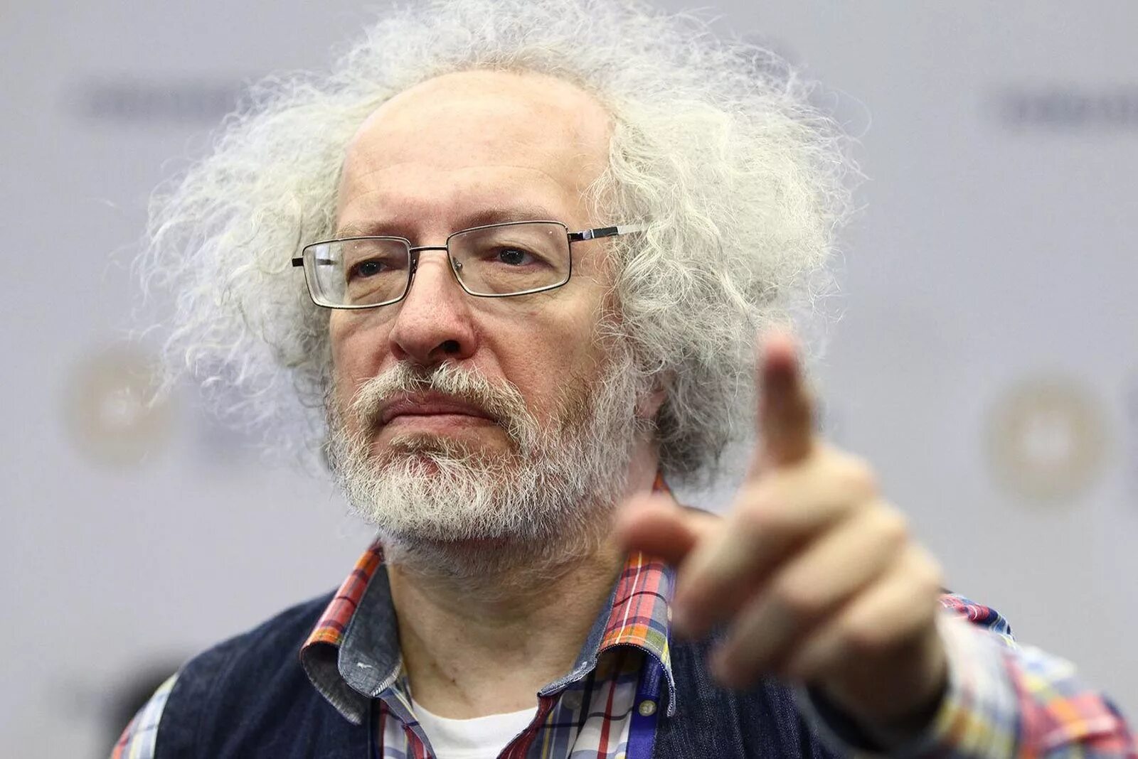 Алексей венедиктов фото. Венедиктов интервью. Венедиктов интервью. Венедиктов алексей 2015. Венедиктов и дудь.