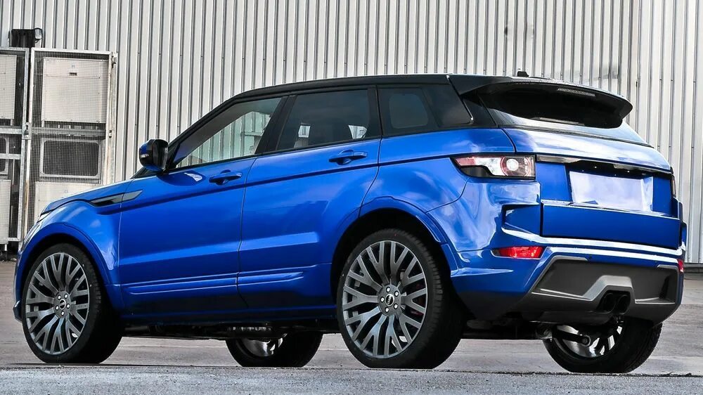 Ленд ровер спорт 2018. Range rover sport svr. Range rover sport svr синий. Рендж ровер спорт голубой. Range rover sport svr 2019.