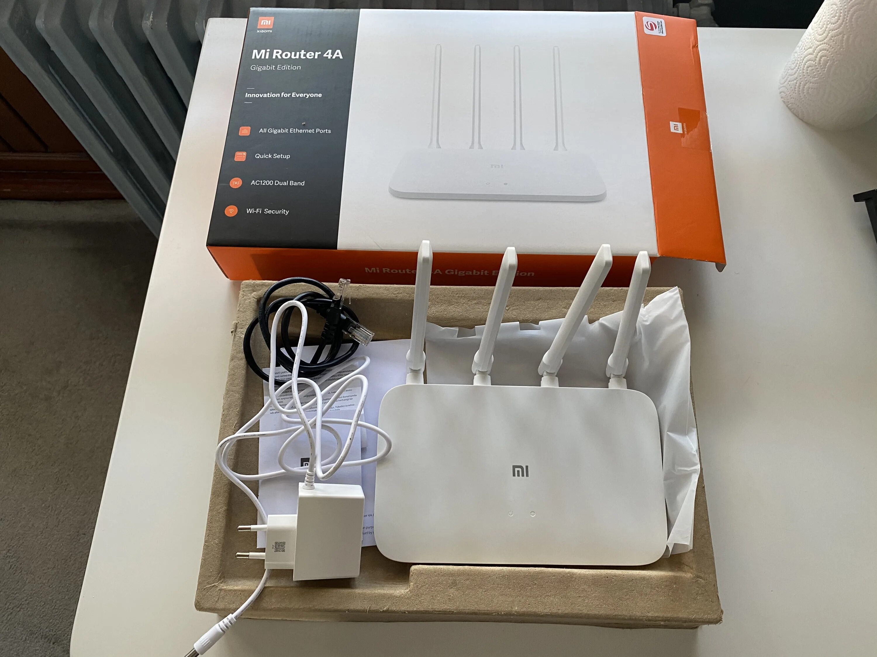 Xiaomi 4a роутер. Xiaomi mi Router 4. Mi Router 4a Gigabit. Роутер Xiaomi mi Router 4a.