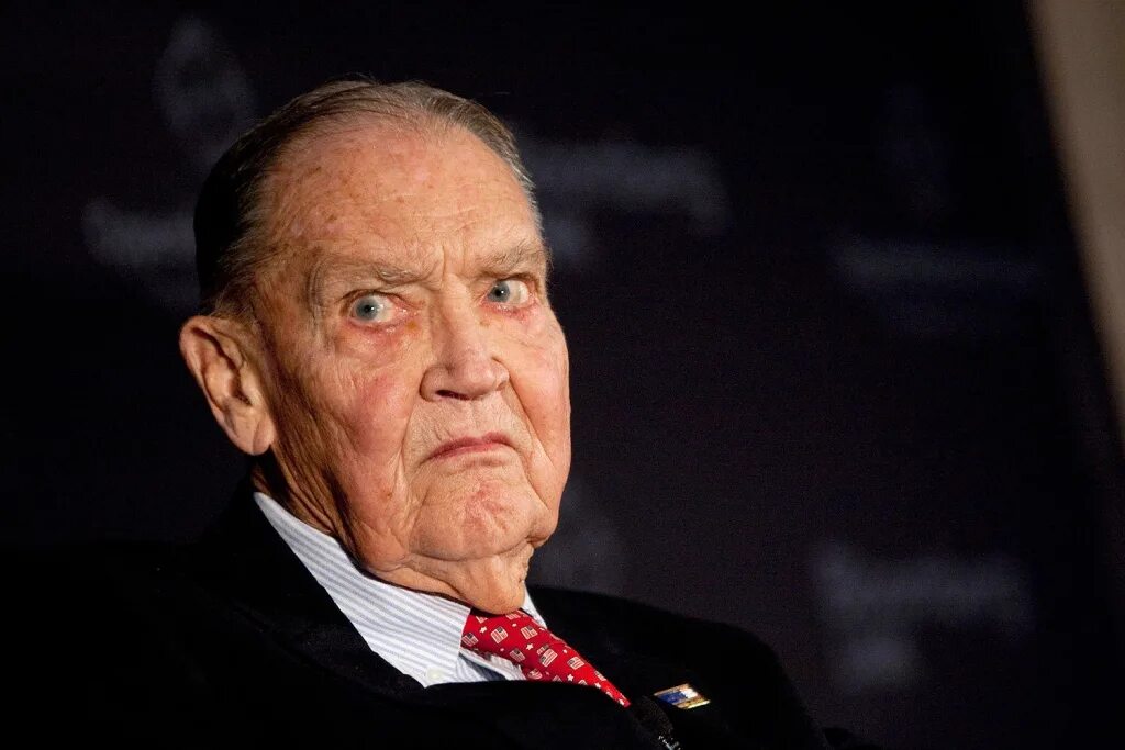 Джон богл. Джон богл фото. Джон богл vanguard. Джон клифтон богл. Богл.