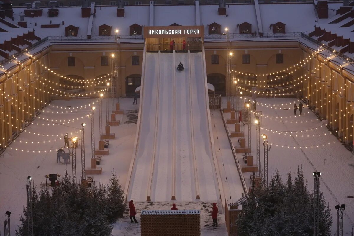 Садовая 62 санкт-петербург никольские ряды. Горки в никольском. Никольские ряды зимой. Никольские ряды санкт-петербург зимой. Никольские ряды санкт-петербург зимой.