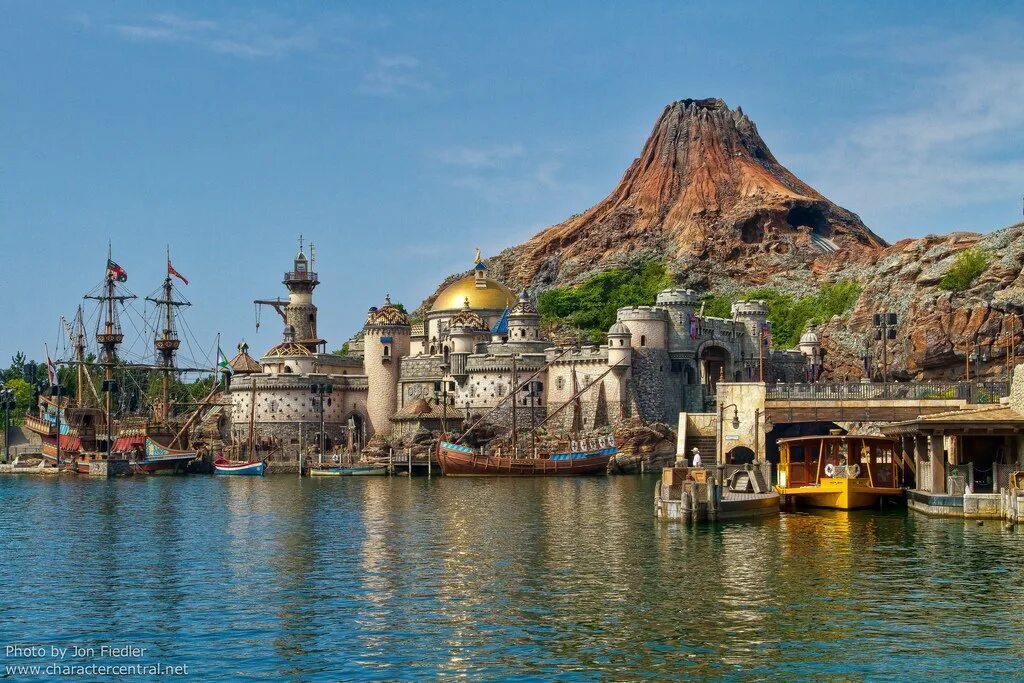 Disney sea. Диснейленд токио аттракционы. Парк диснейленд в японии. Токийский sea world disney. Токийский диснейлендtokyo disneysea,.