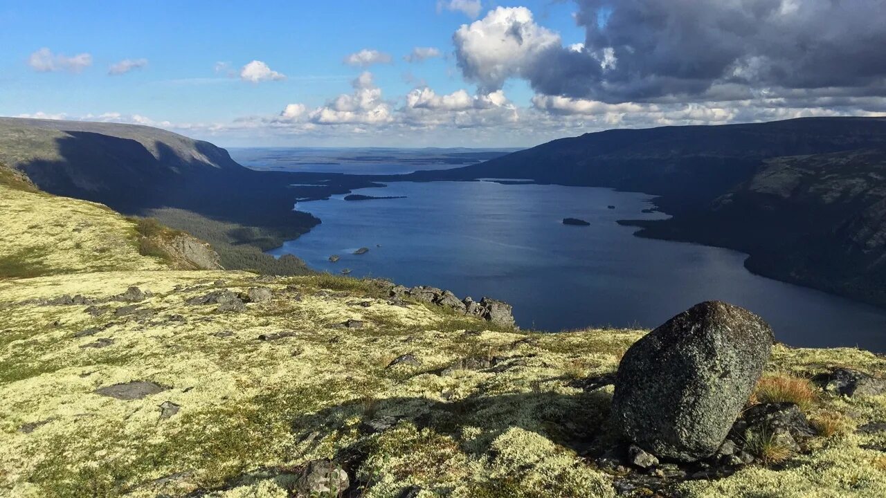 Горы кейвы кольский полуостров. Сейдозеро сейды. Большеземельская тундра. Возвышенность на полуострове кольском. Возвышенность на полуострове кольском.