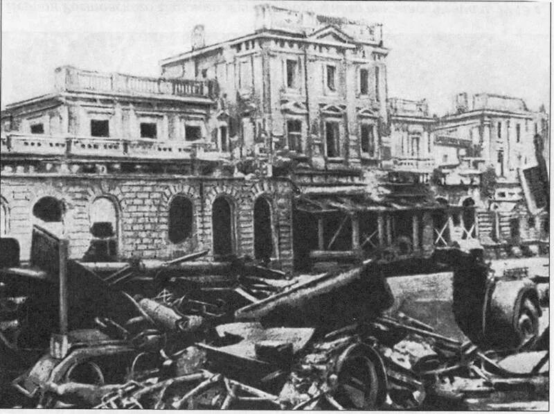 Ростов в великую отечественную. Разрушенный ростов на дону 1943. железнодорожный вокзал ростов-на-дону 1943. освобождение ростова ростов на дону 1943.