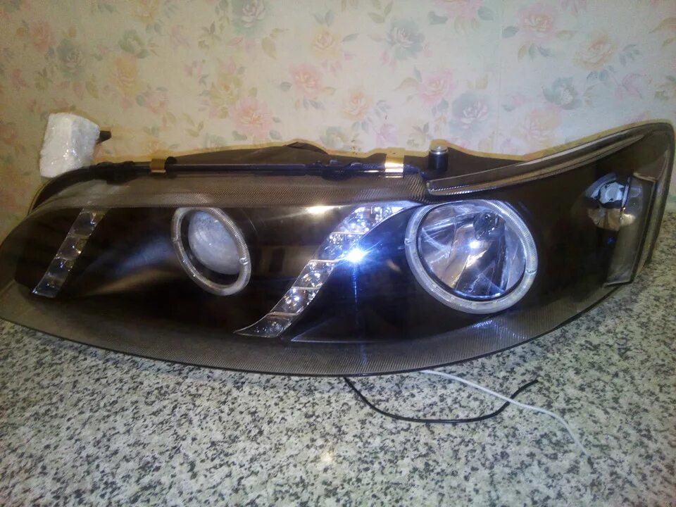 Фары mark 2. Фара toyota mark ii 90.