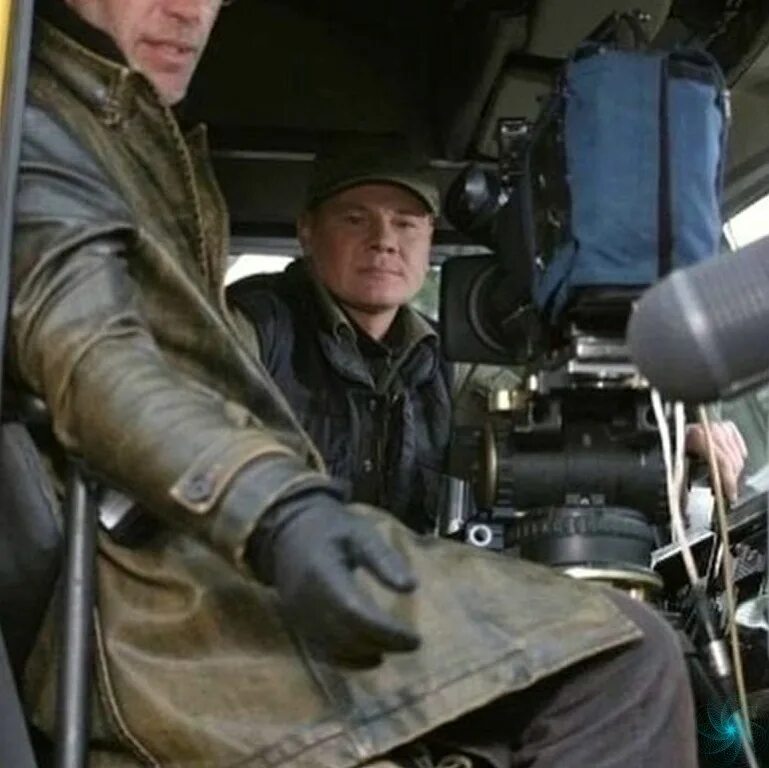 Сериал дальнобойщики 2001. Владислав галкин дальнобойщики 2 съемки. Дальнобойщики 2 сериал владислав галкин. Съёмки сериала дальнобойщики. Владислав галкин дальнобойщики.