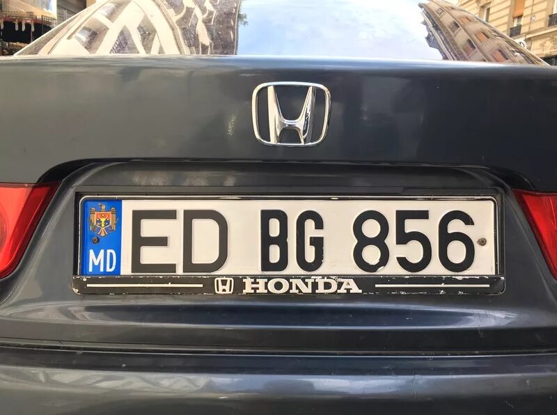 Шведские автомобильные номера. Автомобильные номера индонезии. Номерные знаки евросоюза. Греческие автономера. Номера грек.