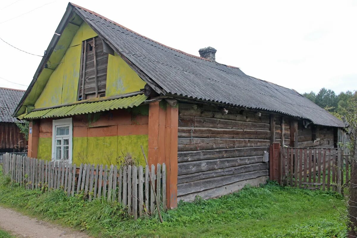 Дизайн дома под посуточную аренду. Загородный дом с бассейном. Саманный дом краснодарский край. Саманный дом в селе. Аренда хата.