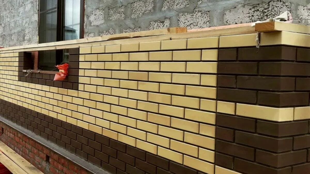 Кирпич облицовка работа. Облицовка кирпичом. облицовочная кладка. облицовка дома кирпичом. облицовочная кирпичная кладка.