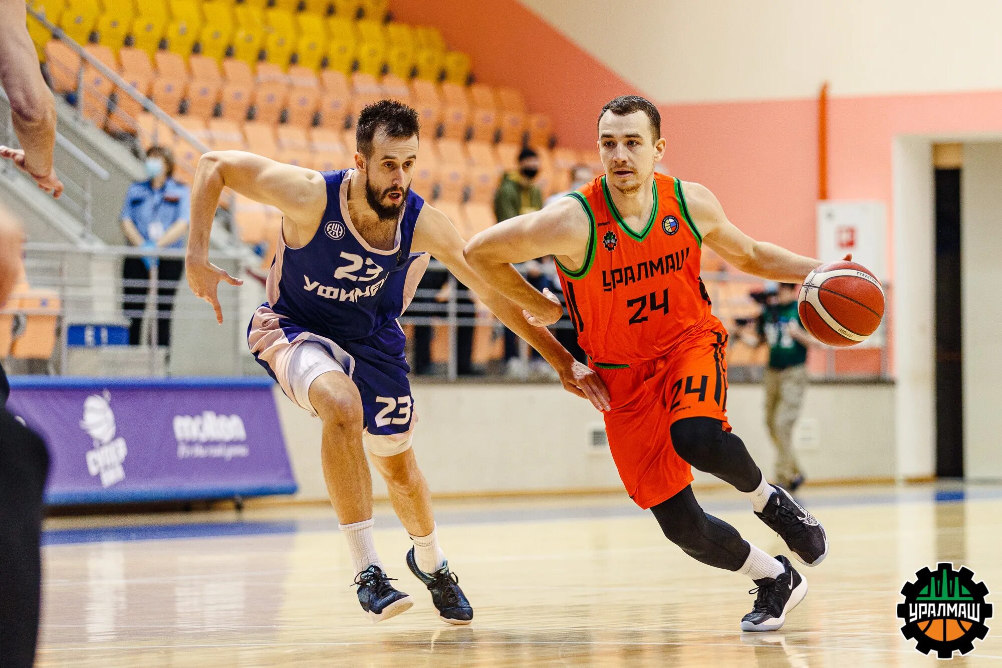 Максим ткаченко бк руна. Темп-сумз-угмк баскетбольный. Бк уралмаш фотографии. Уралмаш прогноз. Уралмаш прогноз.