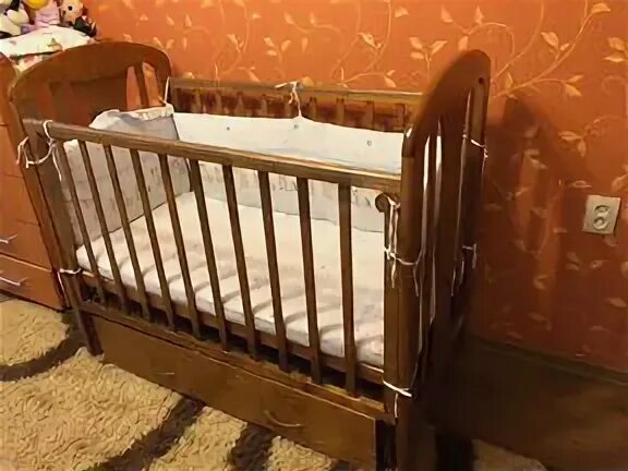 Авито детские кроватки. Б У кроватки для новорожденных ПМР. Двухрядная кровать на авито детская. Детские кроватки авито Данилов.