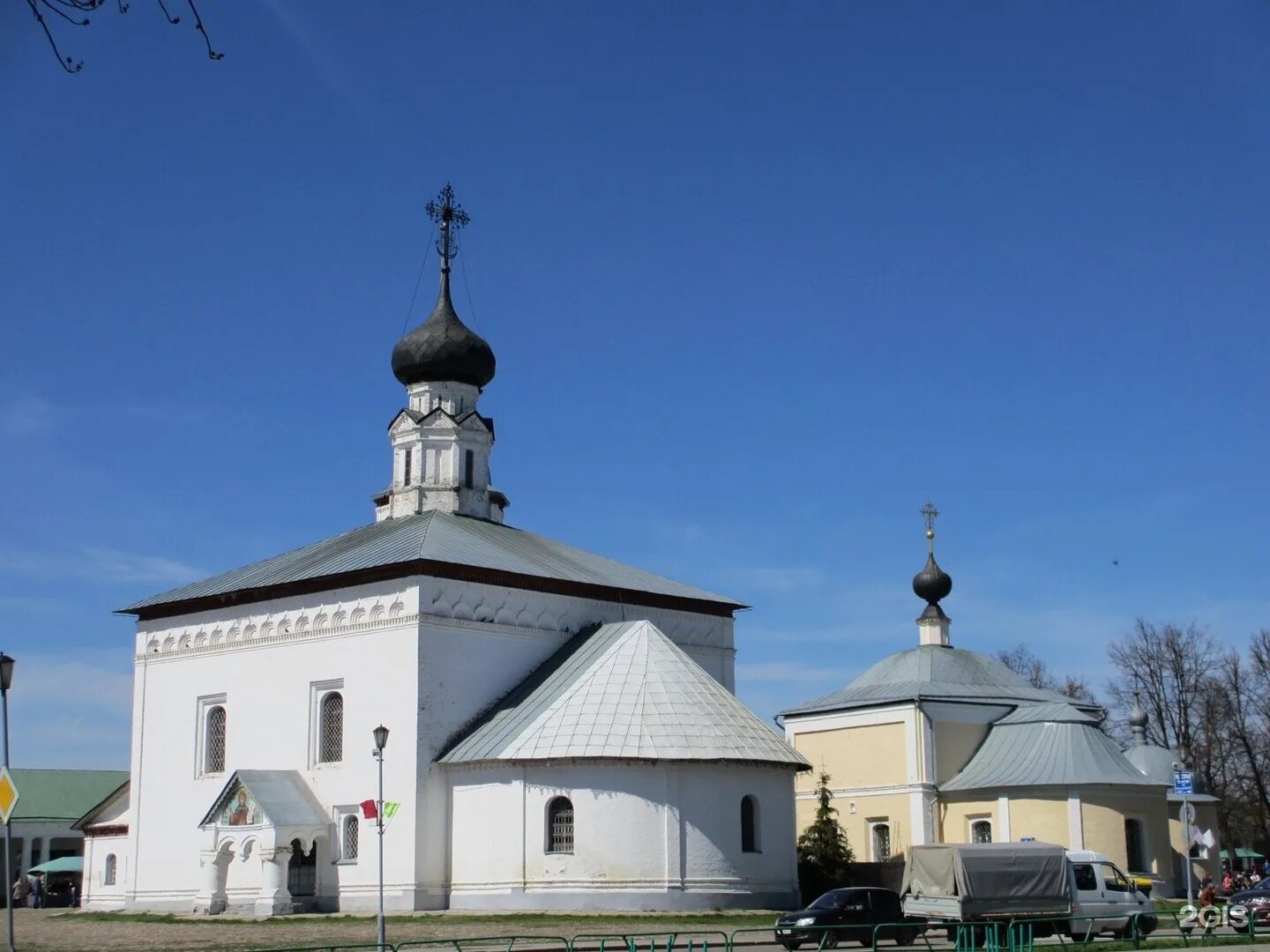 Воскресная площадь. Воскресная Церковь. Ленин и Церковь. Воскресный храм. Храм Ленина.