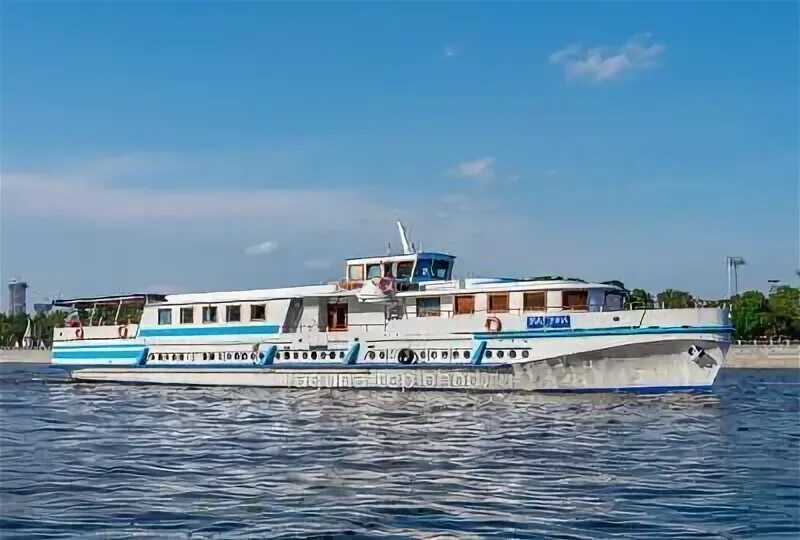 Теплоход-пансионат «солнечный город». Теплоход «русь великая» рыбинск. Причал 6 речной вокзал нижний новгород. Теплоход ярославна круизы. Теплоход ломоносов рыбина.