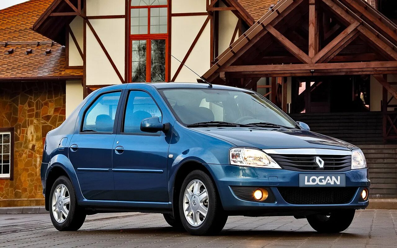 Почему рено автомобиль. Рено Логан 1 поколение. Рено Логан 1.6 2004. Renault Logan 10. Ренавлт лргсн.