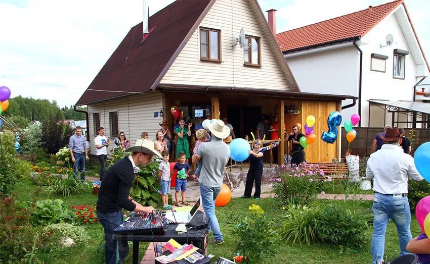 Бесплатная аренда участка. Празднование на даче. Вечеринка на даче. Праздник на даче. День рождения на даче.