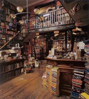 Книжный магазинчик