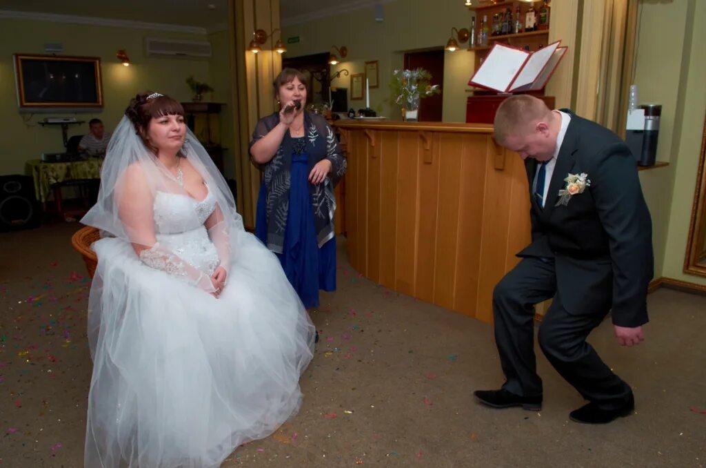 Курган. Елена тамада платонова. Тамада курган. Анна тамада курган. Константин зубарев ведущий курган.