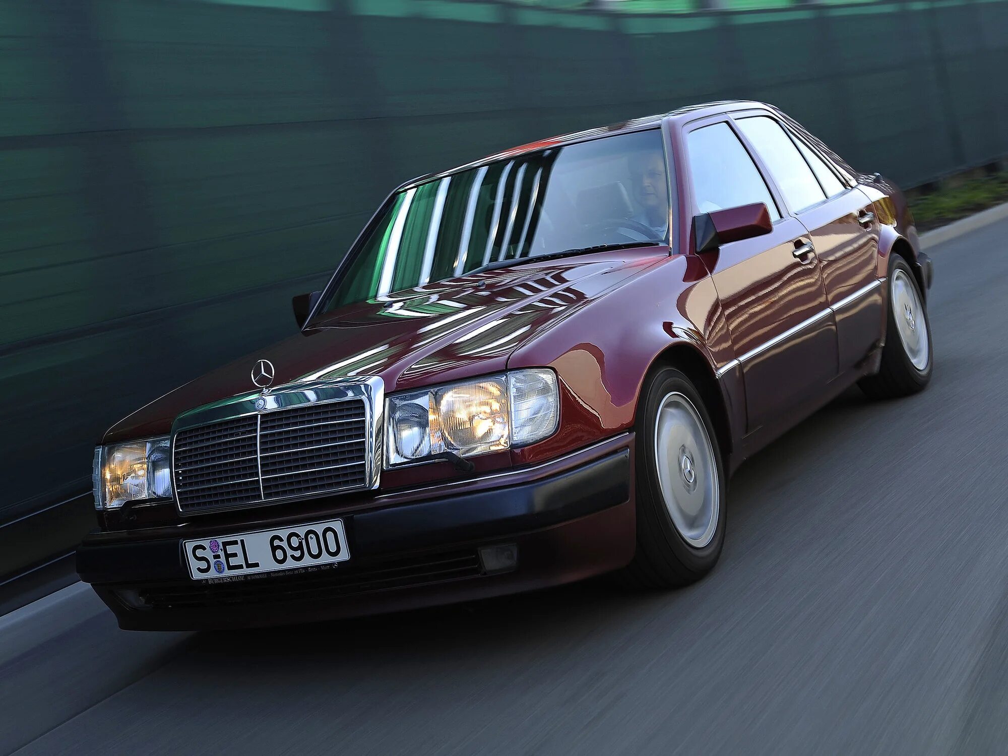 Мерс w. Mercedes-benz w124. mercedes benz w124 e500. мерседес бенц 124. мерседес бенц 124 кузов.