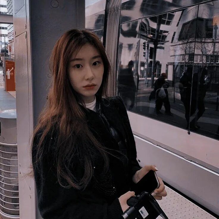 Itzy mirror. Chaeryeong itzy aesthetic. itzy chaeryeong 2025. itzy chaeryeong 2025. itzy черен 2025.