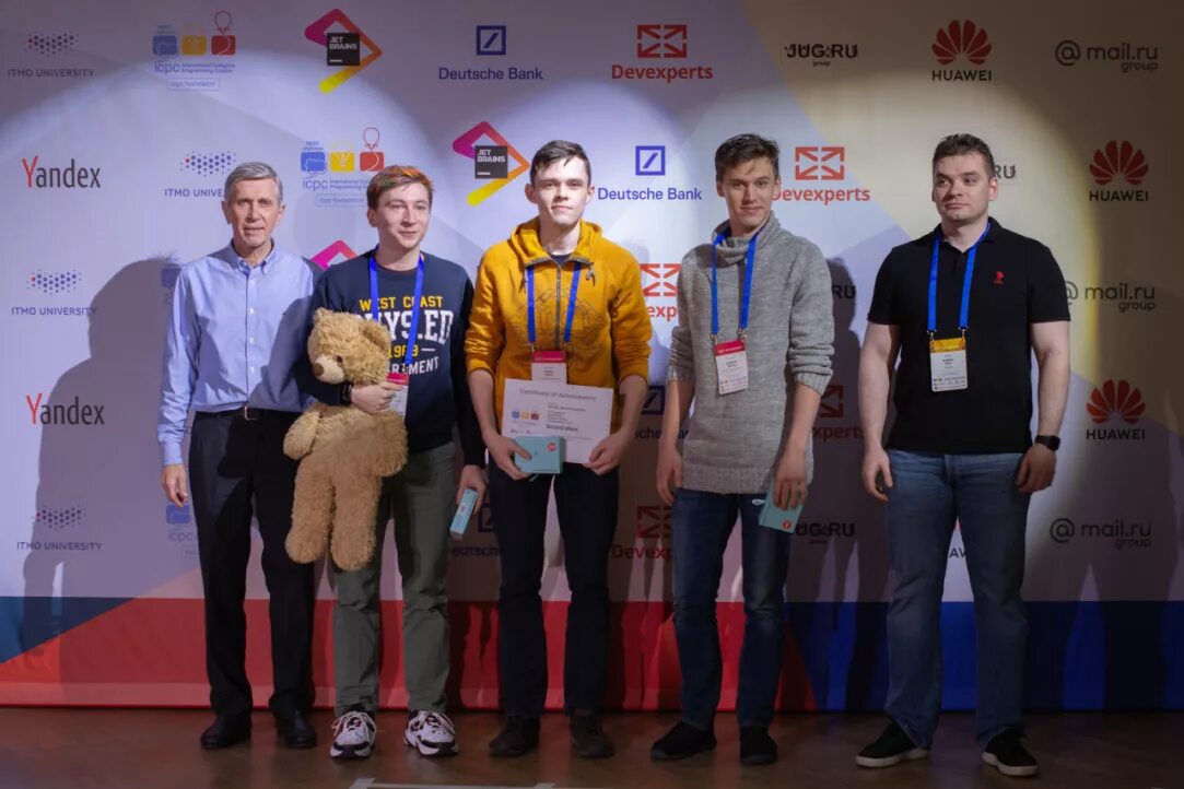 Icpc вшэ. Парфенов итмо. кубки icpc итмо. полуфинал icpc санкт петербург 2025.