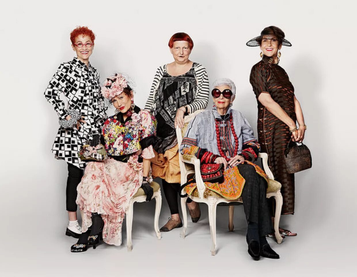 5 стар группа. Модные старушки. Три модные старушки. Четыре модные бабули. Модная бабушка.