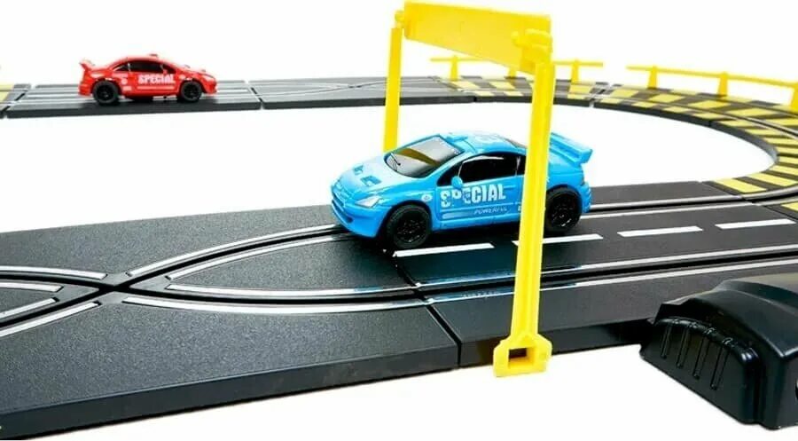 Play smart автотрек 495. трек play smart параллельные гонки 0814. Track play. автотрек параллельные гонки с двумя петлями с белой и черной машинкой. Track play.