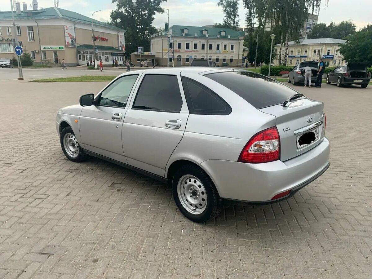 приоры авито хэтчбек