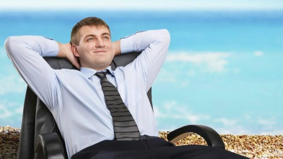 Мужчины сами как маленькие девочки. Открытка жду. Я сижу и все мечтаю. Коты демотиваторы. Я сижу и все мечтаю.