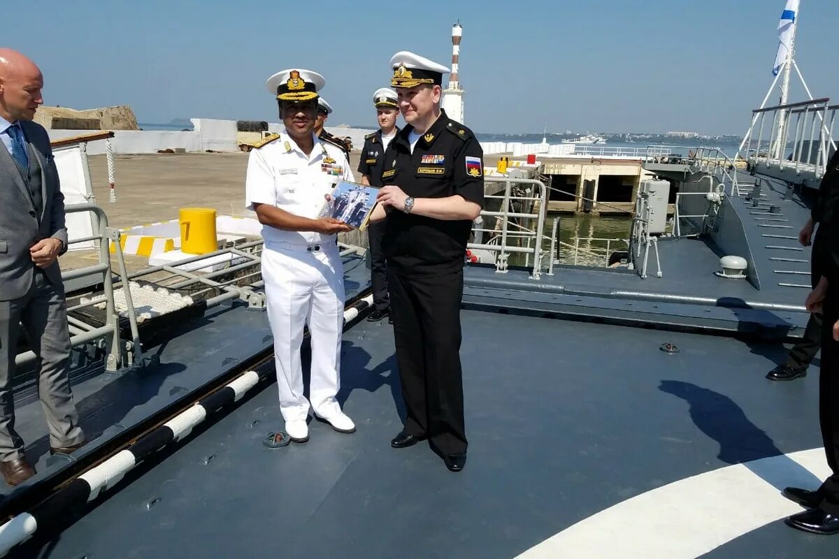 Свидетельство матроса. Морская моряк russian. Подготовка по охране для моряков. Команда корабля. Курсант мореходного училища.