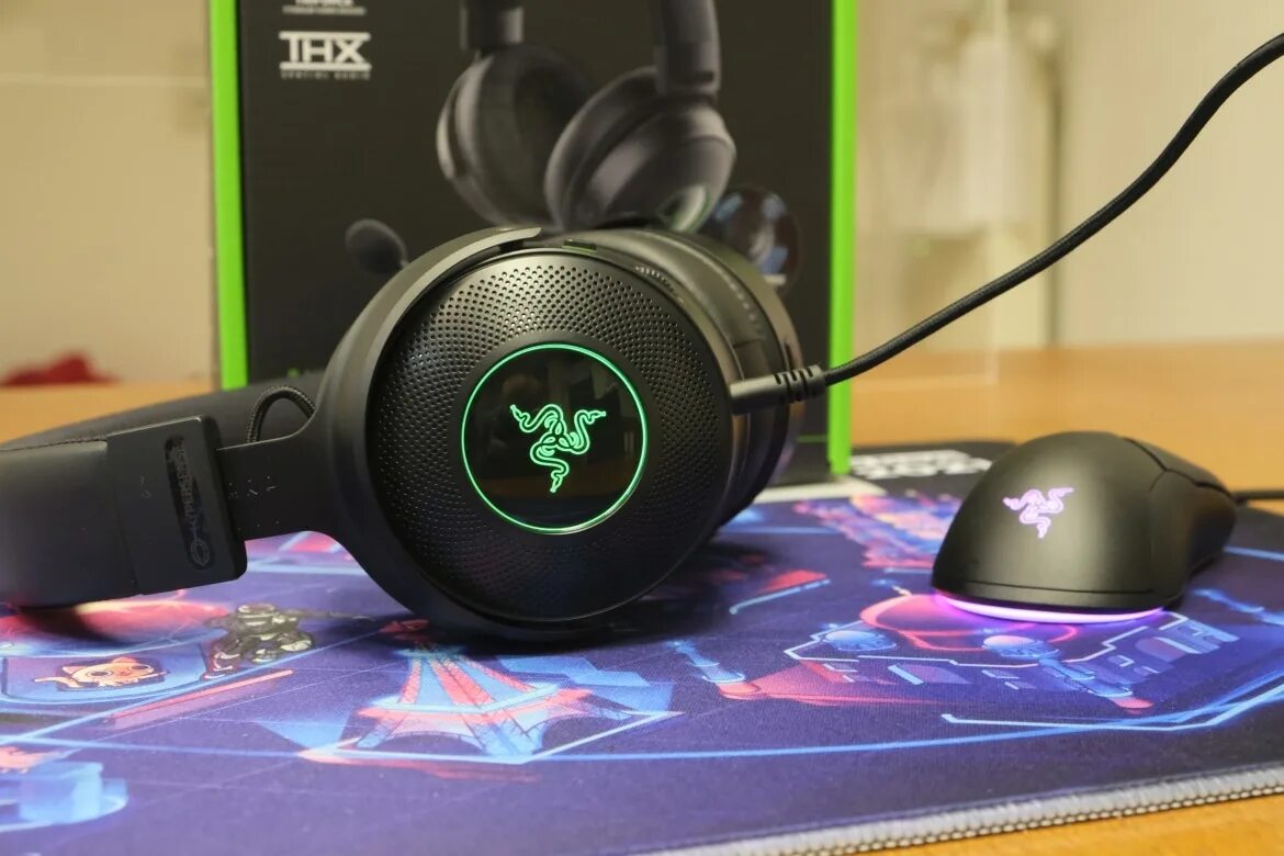 Razer kraken x купить. Kraken v3. Razer Kraken v3 комплектация. Игровые наушники Razer Kraken v3. Razer Kraken v3 Pro бокс.