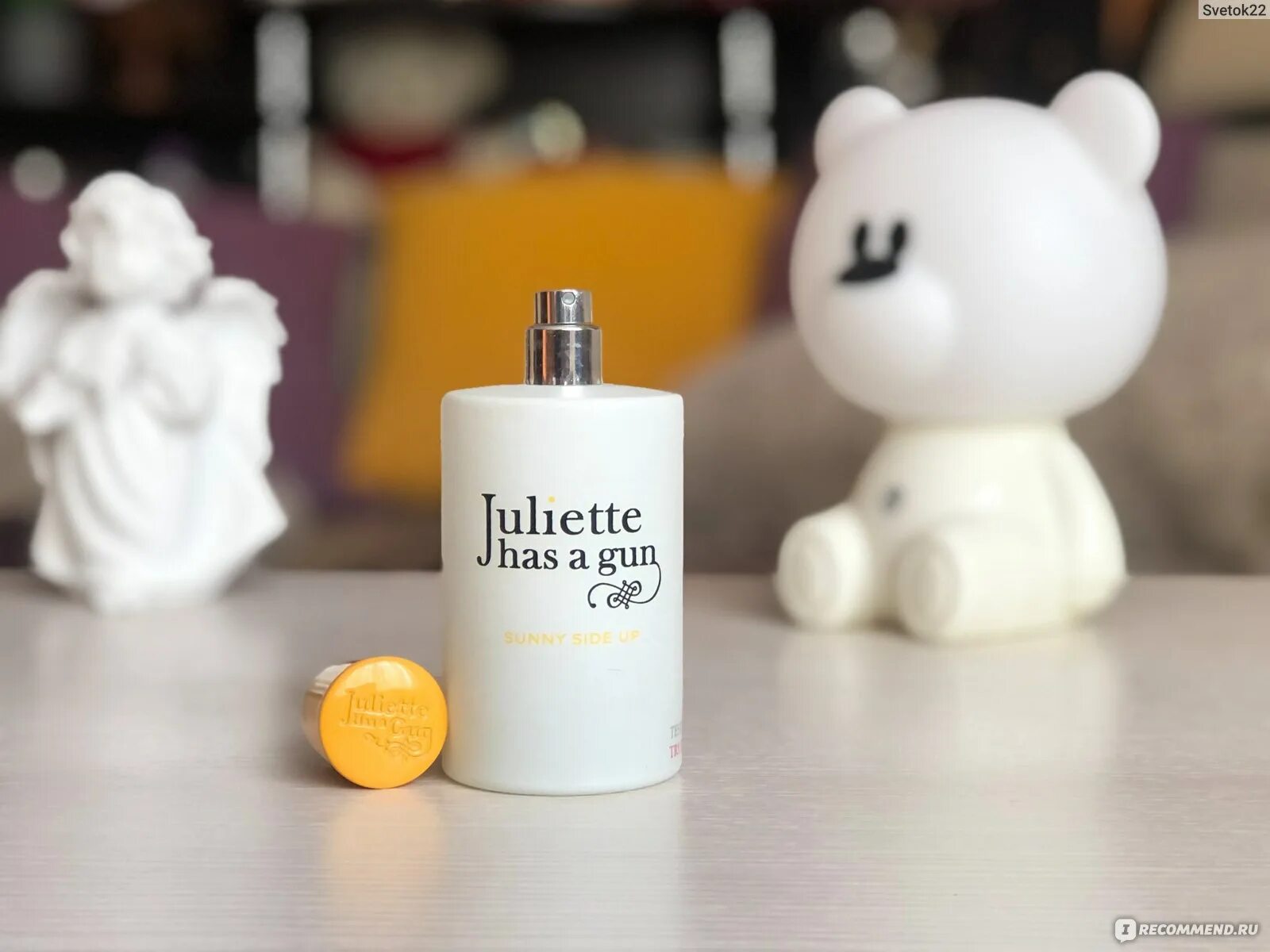 Juliette has a gun side up. Juliette has a gun sunny side up.