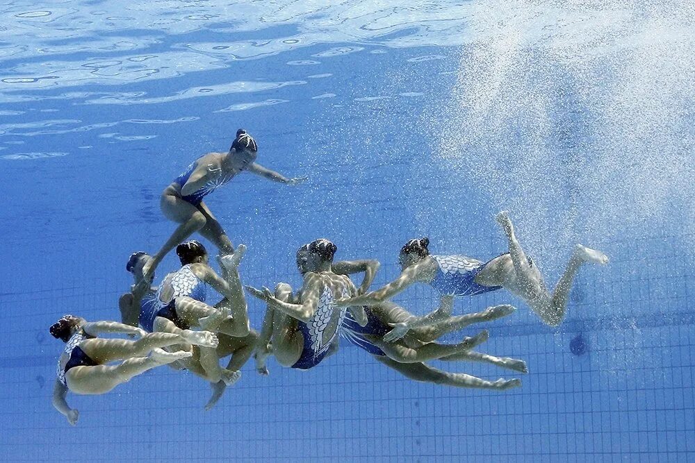 Синхронное плавание олимпийские игры. Программа мольба синхронное плавание. Swimming championships. Спорт синхронное плавание. Юниорки плавание.