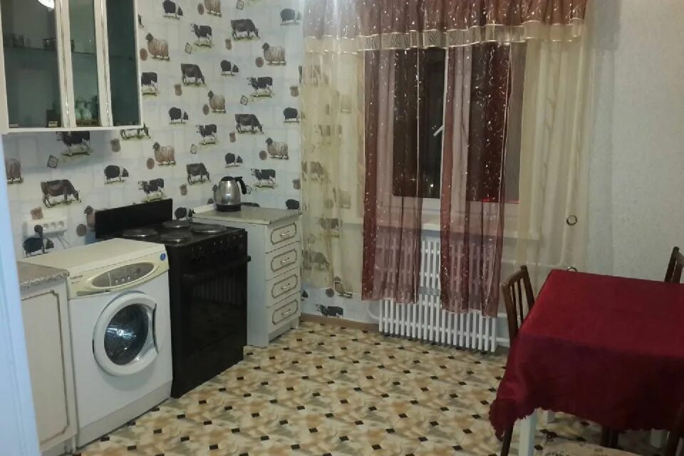 Старая двухкомнатная квартира. Старый оскол квартиры вторичка. Старый оскол квартиры вторичка. Г. Старый оскол, мкр.