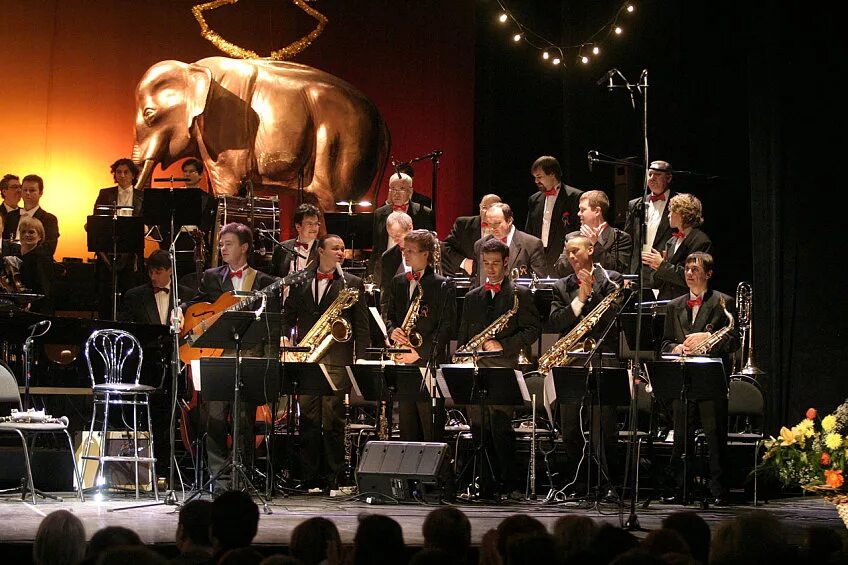 большого симфонического оркестра им. сцена большого театра. призрак оперы в серпухове. призрак оперы москва 2020. опера концерт москва.