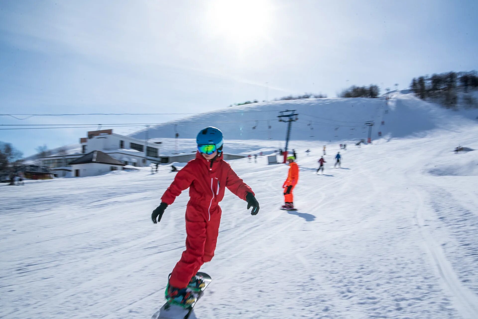 Вишнёвая гора саратов. Вишневых гор. Вишнева гора саратов горнолыжка. Саратов вишнёвая гора-парк. Горнолыжка ааратрв вишнёвая гора.