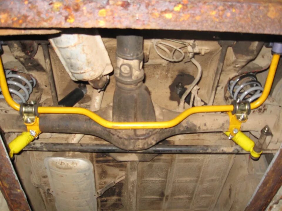 Стабилизатор заднего моста ваз 2107. Задний стабилизатор ваз 2101-2107 классика. Задний стабилизатор ваз 2106. Стабилизатор задний ваз 2107 пу. Стабилизатор заднего моста ваз 2106.