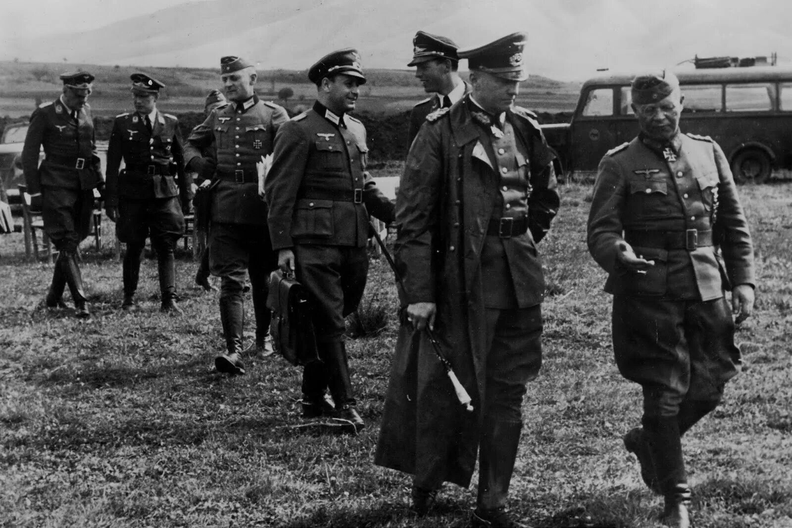 Генералы 1941. Браухич генерал вермахта. генералы германии 1941. генералы вермахта 1941. генералы вермахта 1945.