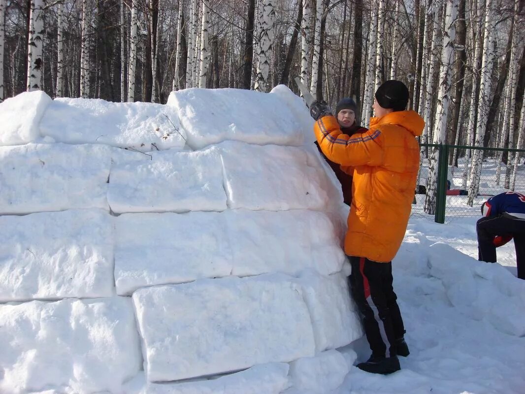 Где найти золотую иглу. Хижина из снега. соревнование по постройке иглу. золотая иглу. иглу на мероприятие.