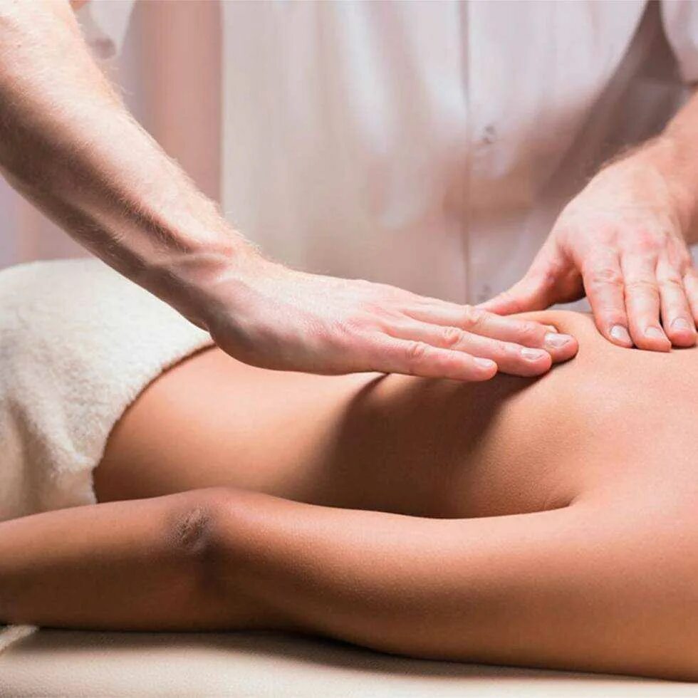 Massage c. Лечебный массаж. Массаж спины. Классический массаж тела. Медицинский массаж.