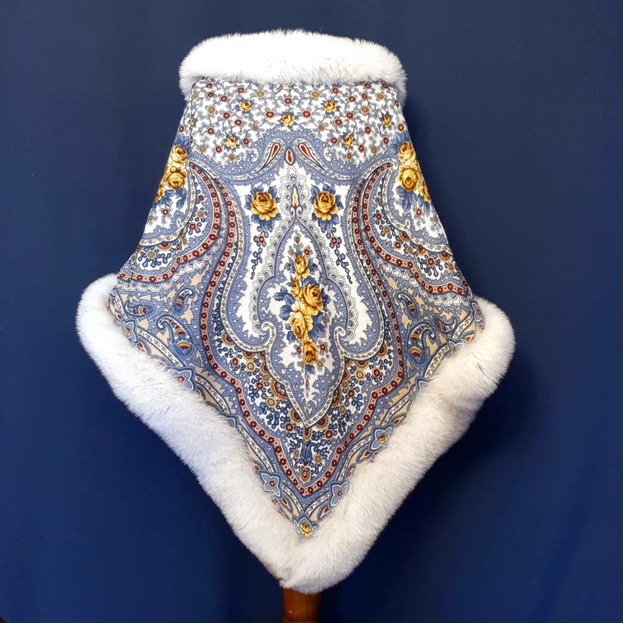 батик шарф. костюм из павловопосадских платков. павловопосадские платки фея сирени. перкаль платочная. платочная ткань.